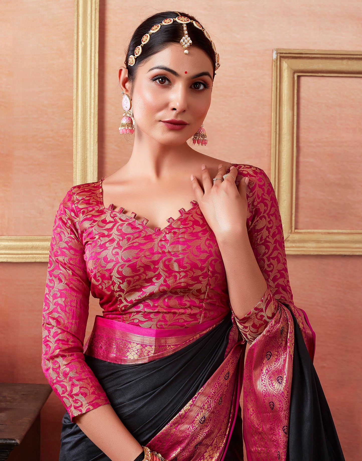 Black & Pink Silk Plain Saree