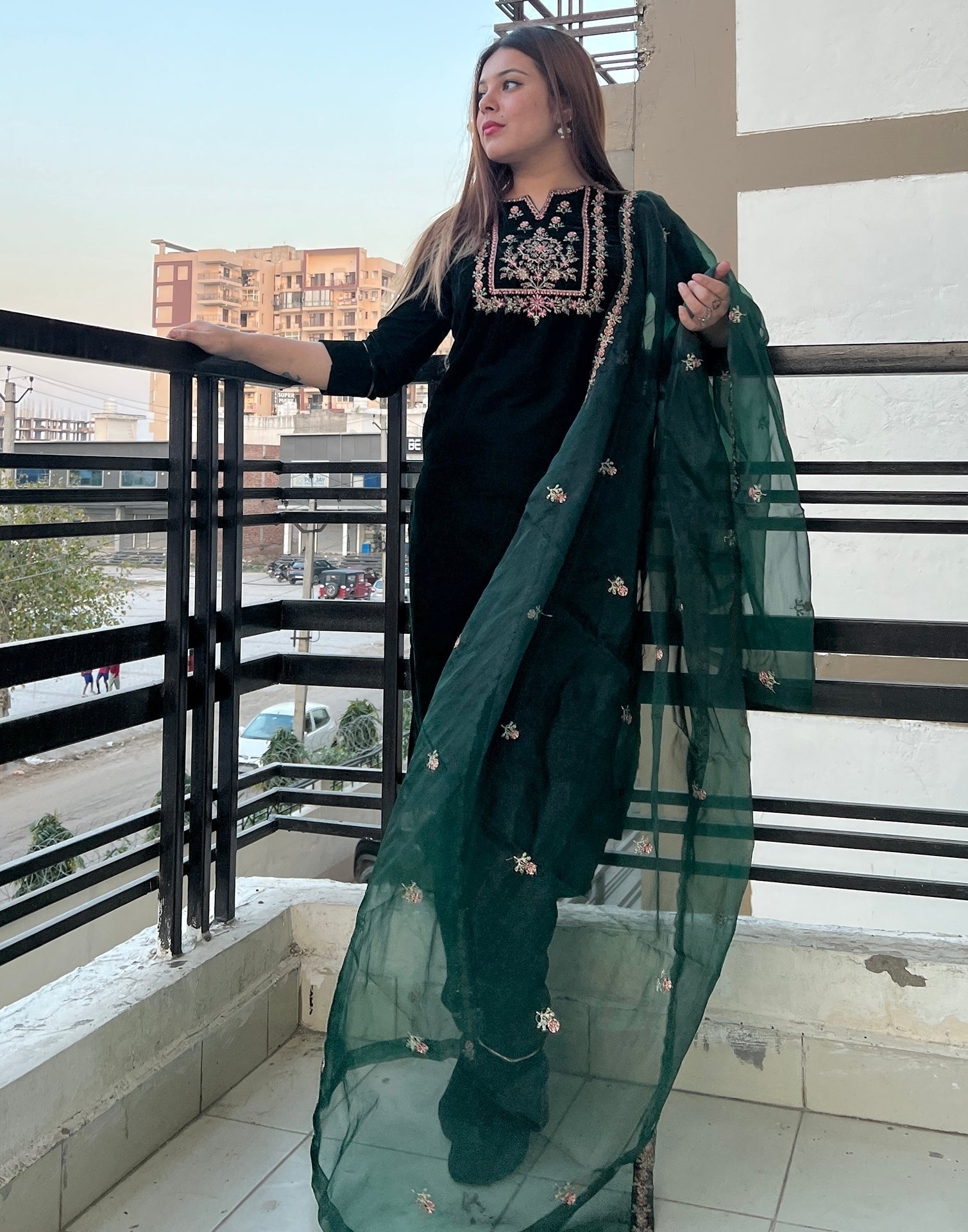 Dark Green Kurti With Pant And Dupatta | Leemboodi