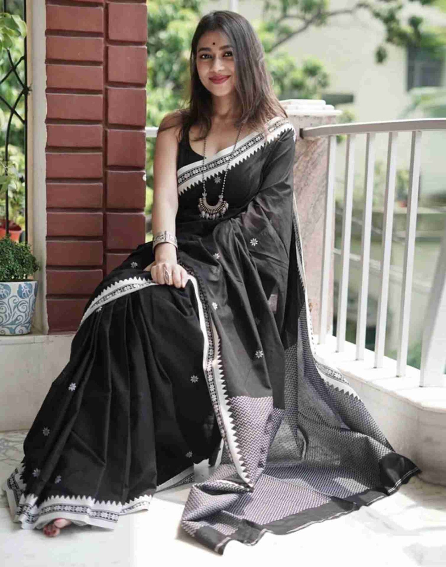 Black Cotton Woven Saree