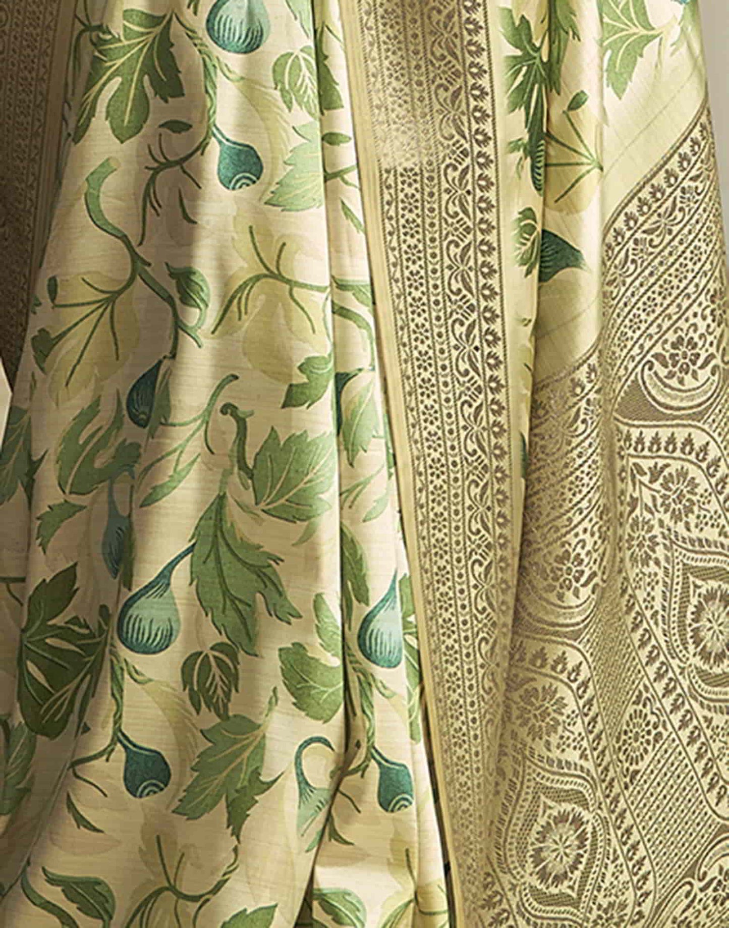 Cream Silk Printed Saree