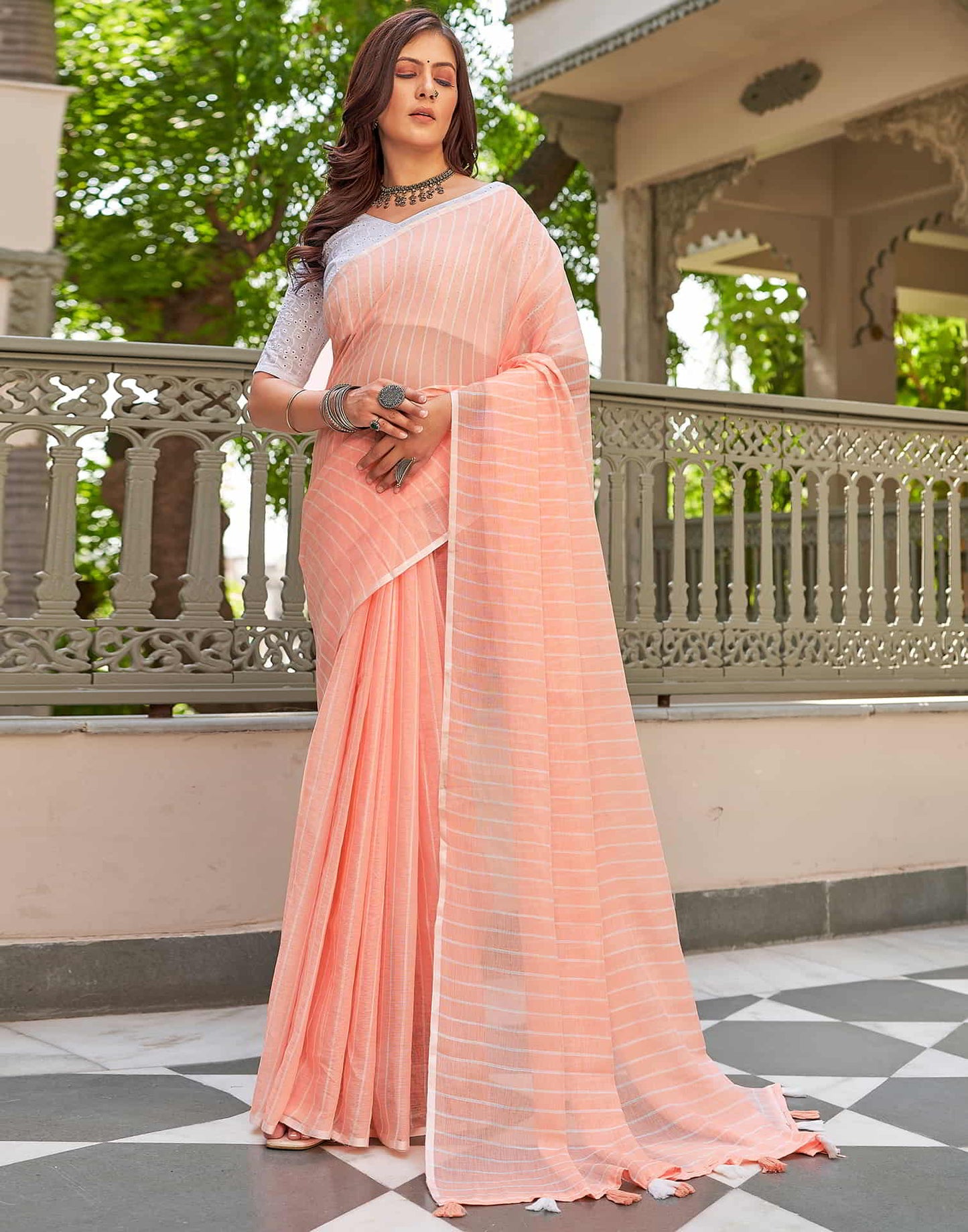 Peach Leheriya Linen Woven Saree