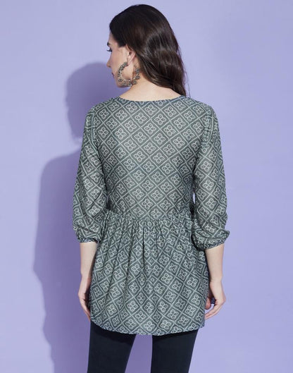 Grey Geathered Top | Leemboodi