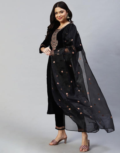 Black Kurti With Pant And Dupatta | Leemboodi