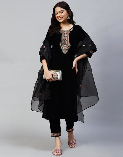 Black Kurti With Pant And Dupatta | Leemboodi