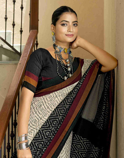 Cream Cotton Geometric Printed Saree