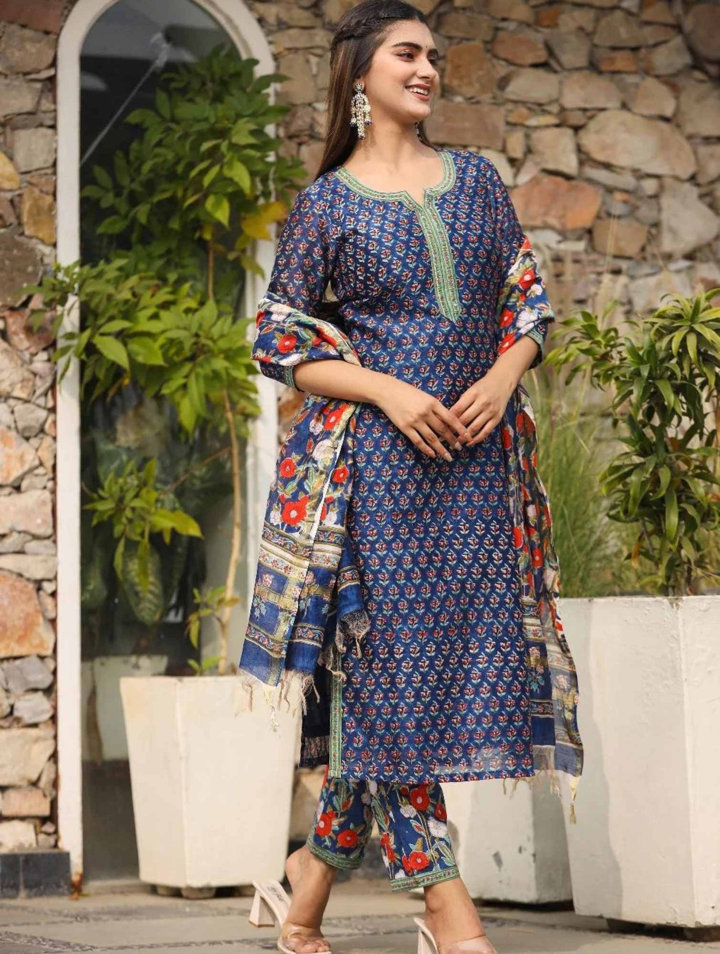 Blue Digital Printed Kurta With Pant And Dupatta