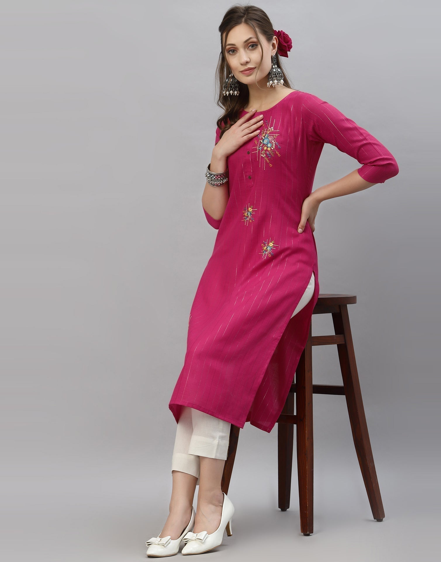 Pink Embroidered Kurti | Leemboodi