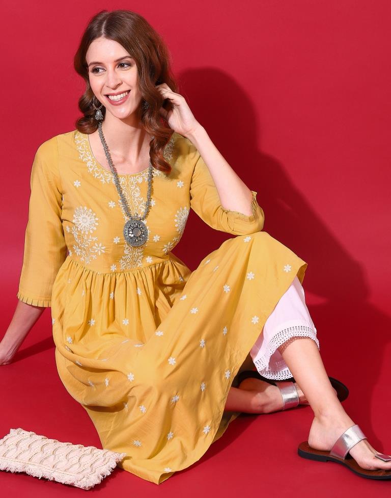 Yellow Kurti With Pant Set | Leemboodi