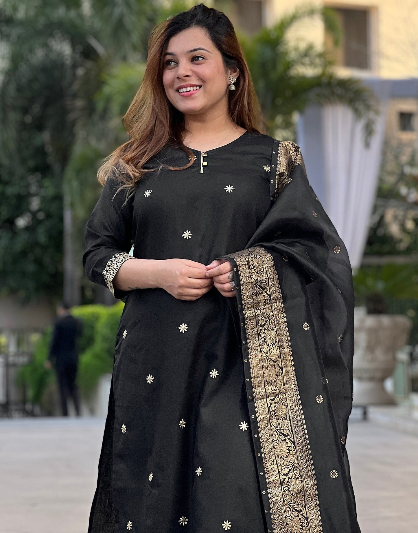 Black Kurti With Pant And Dupatta | Leemboodi