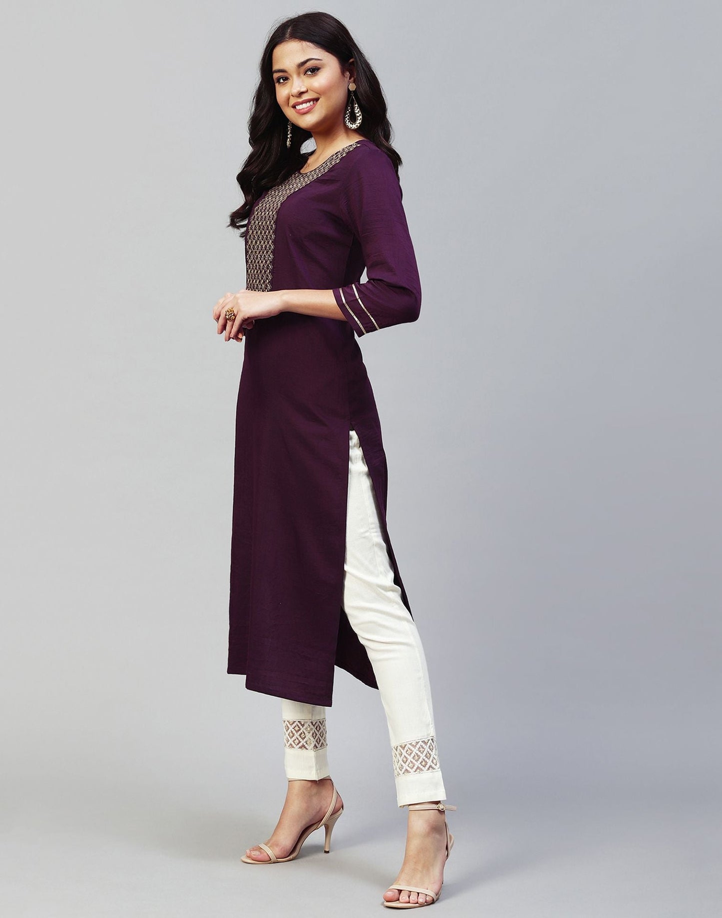 Wine Plain Chinnon Straight Kurta