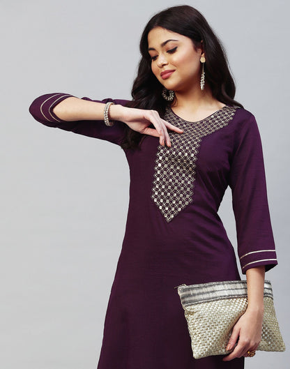Wine Plain Chinnon Straight Kurta