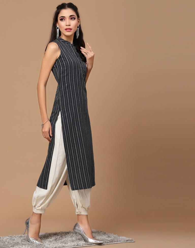 Blue Sleeveless Straight Kurti | Sudathi
