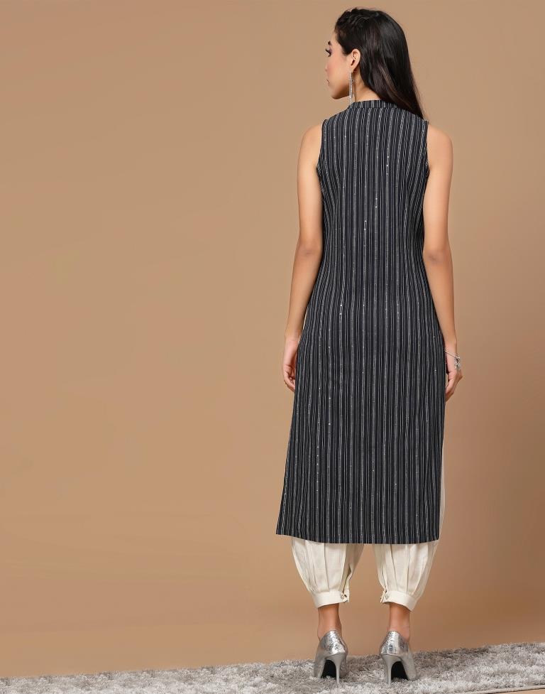 Blue Sleeveless Straight Kurti | Sudathi
