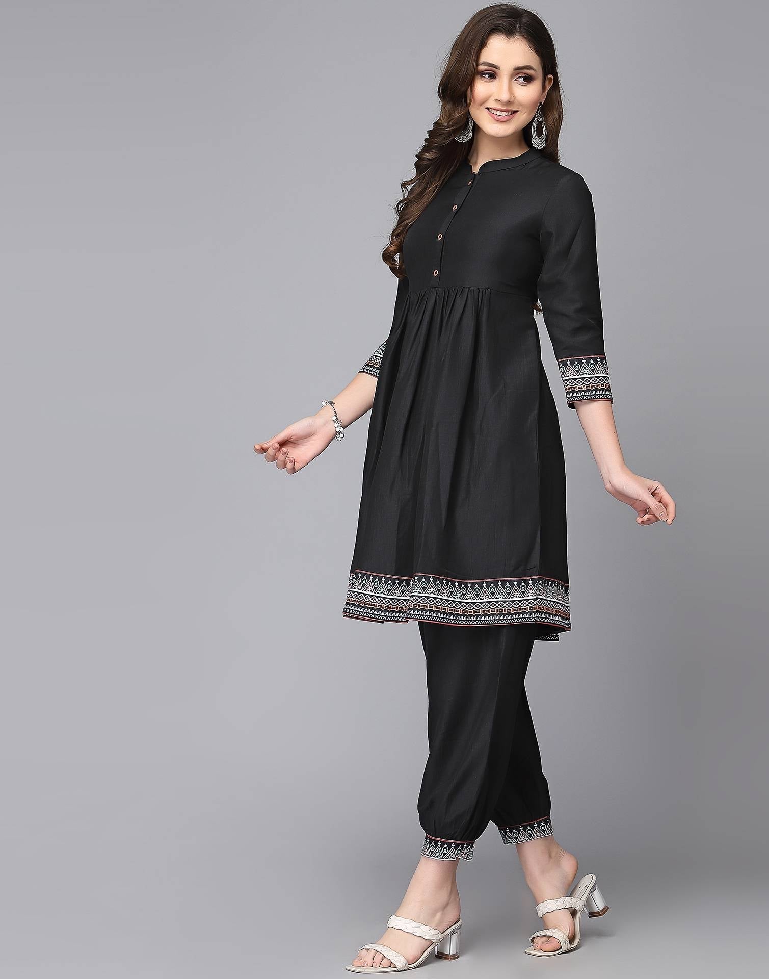 Black Printed Anarkali Kurta with Pant Set | Leemboodi