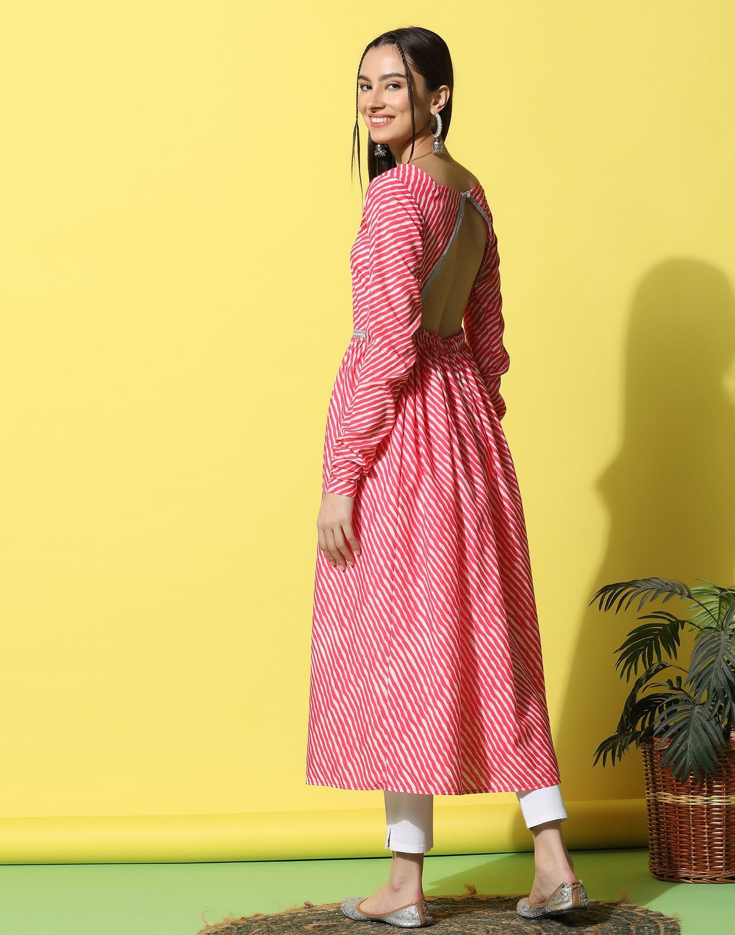 Pink Printed A-Line Kurti | Leemboodi