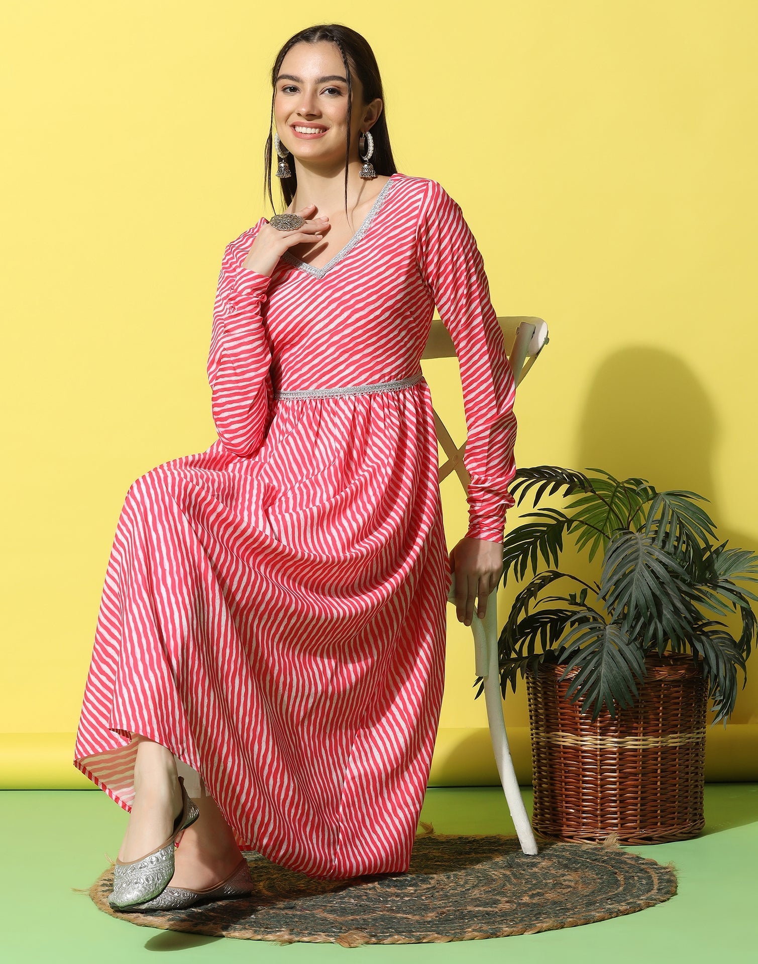 Pink Printed A-Line Kurti | Leemboodi