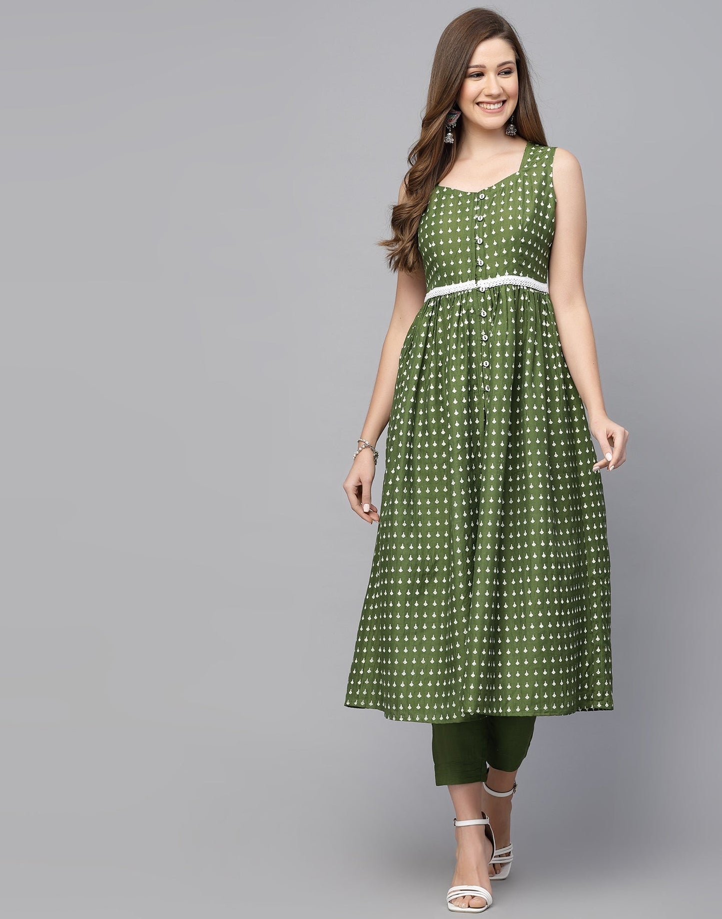 Green Gathered Kurta With Pant Set | Leemboodi