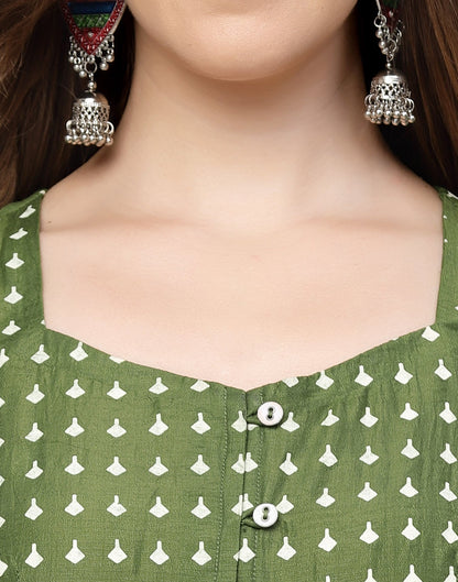 Green Kurti With Pant And Dupatta | Leemboodi