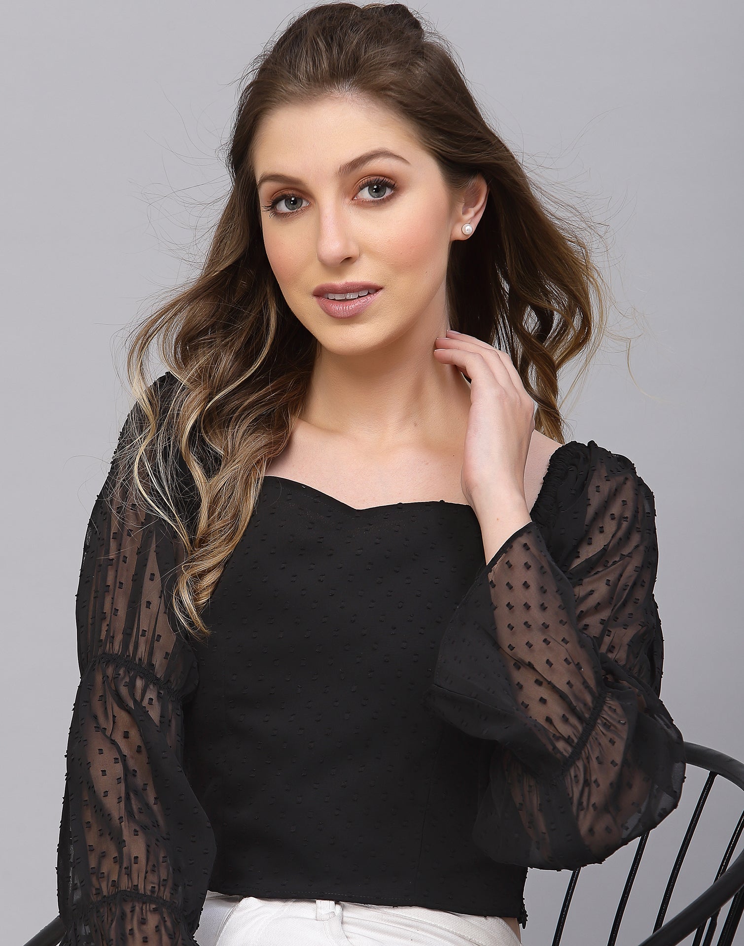 Black Rotto Butti Crop Top | Leemboodi