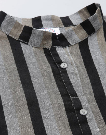 Grey Cotton Woven Straight Kurta | Leemboodi