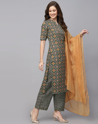 Dark Green Kurti With Pant And Dupatta | Leemboodi