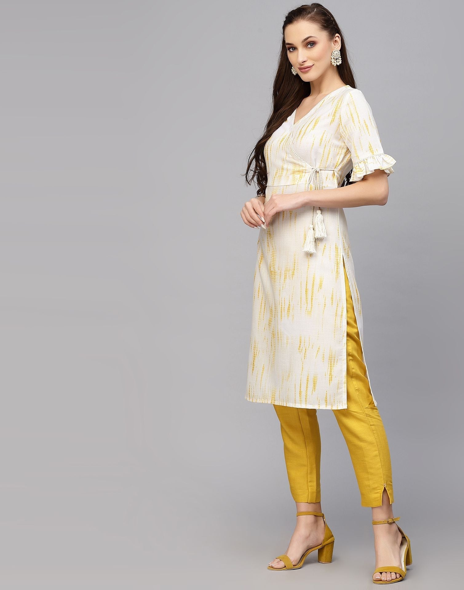 Off White Cotton Kurti With Pant Set | Leemboodi