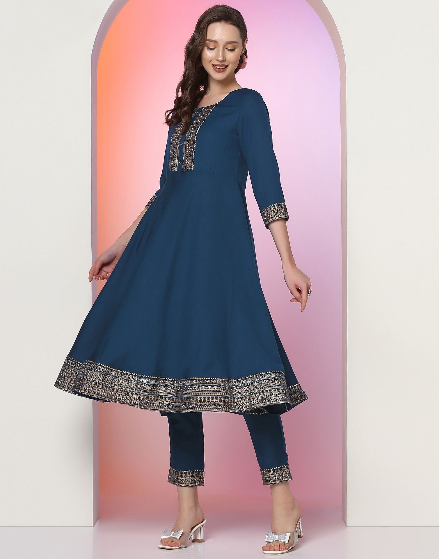 Blue Kurti With Pant Set | Leemboodi