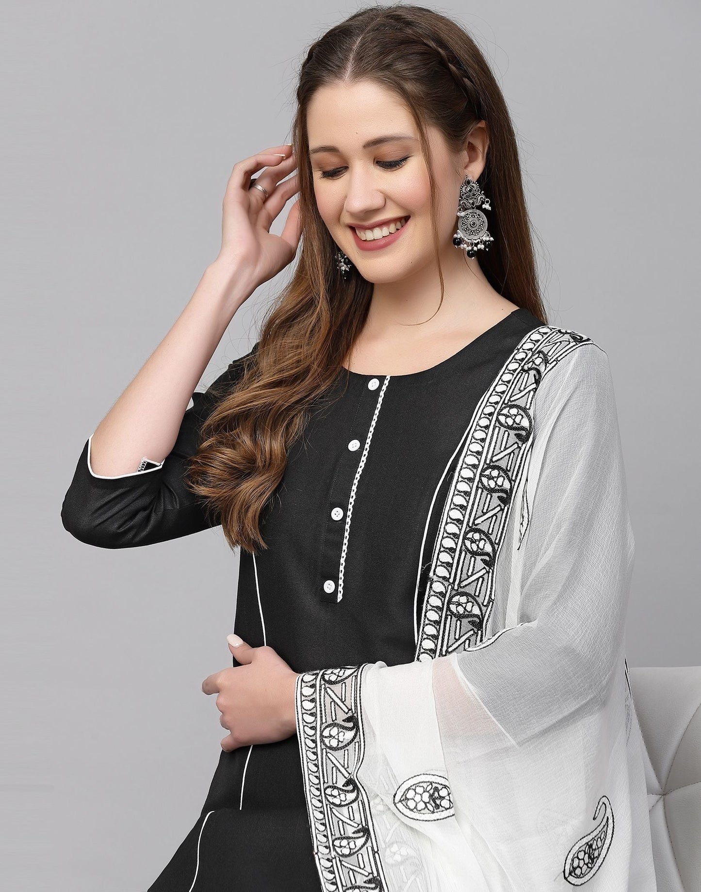 Black Plain Cotton Straight Kurta With Pant And Dupatta | Leemboodi