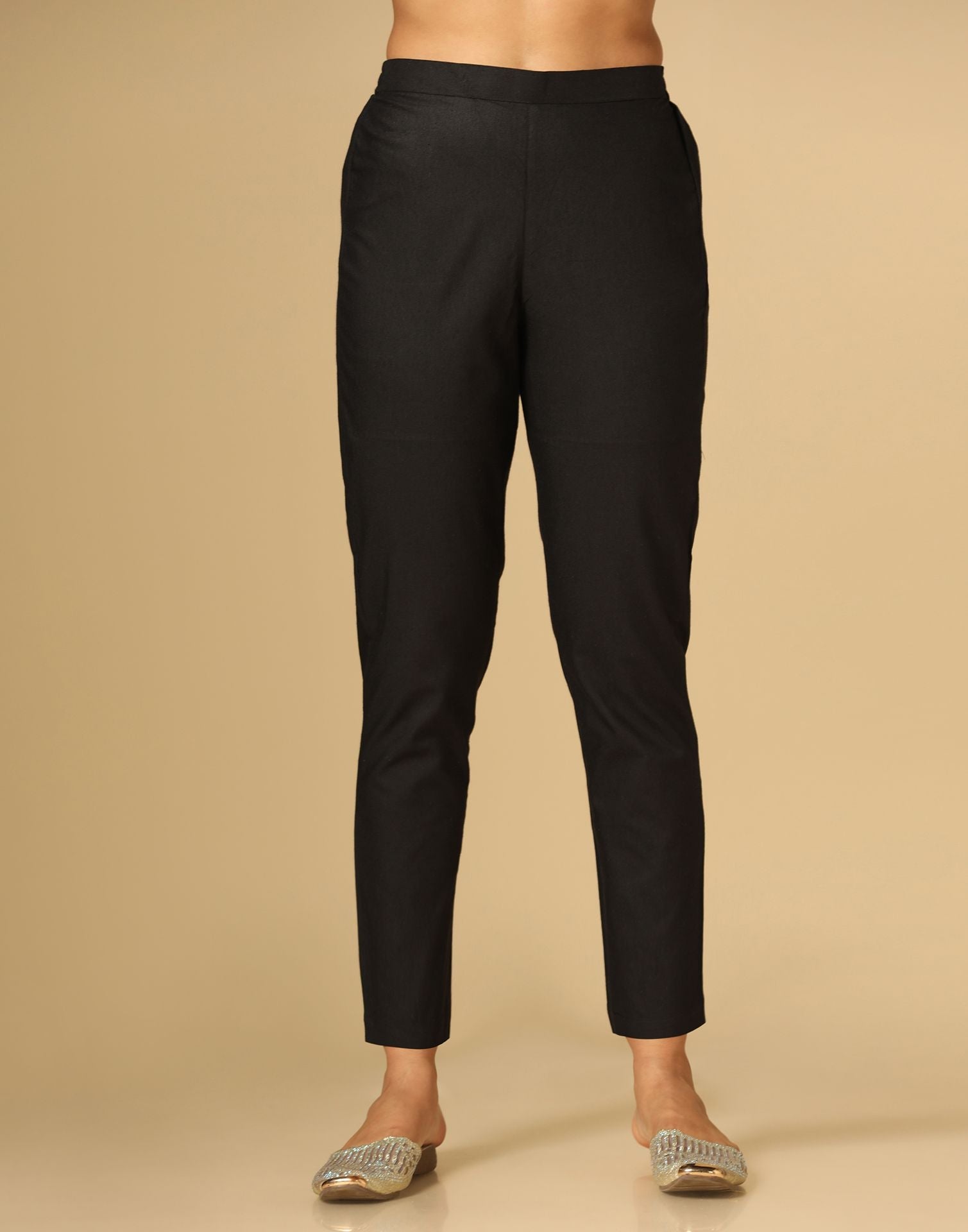 Black Cotton Woven Straight Kurta With Pant Set | Leemboodi