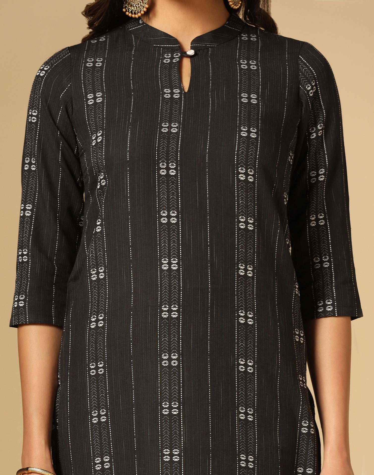 Black Cotton Woven Straight Kurta With Pant Set | Leemboodi
