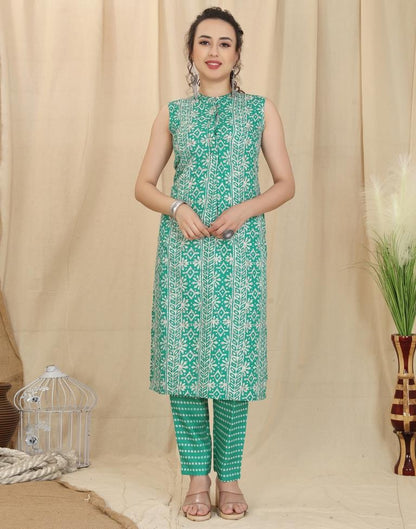 Green Printed Cotton Straight Kurta With Pant