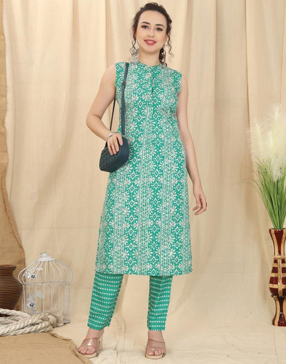 Green Printed Cotton Straight Kurta With Pant