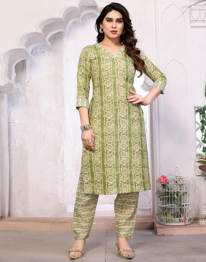 Green Printed Kurta With Pant