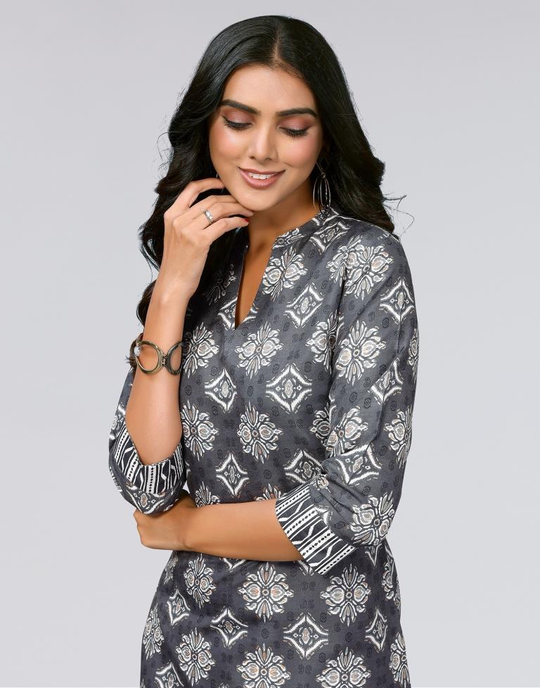 Grey Printed Cotton Straight Kurta With Pant