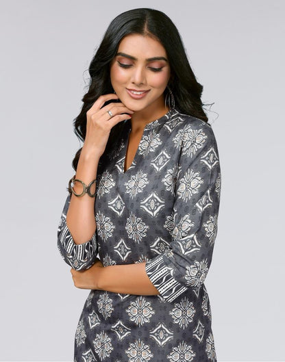 Grey Printed Cotton Straight Kurta With Pant