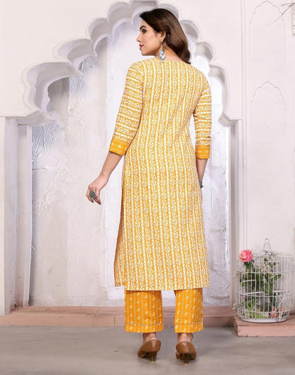 Mustard Printed Cotton Straight kurta With Pant