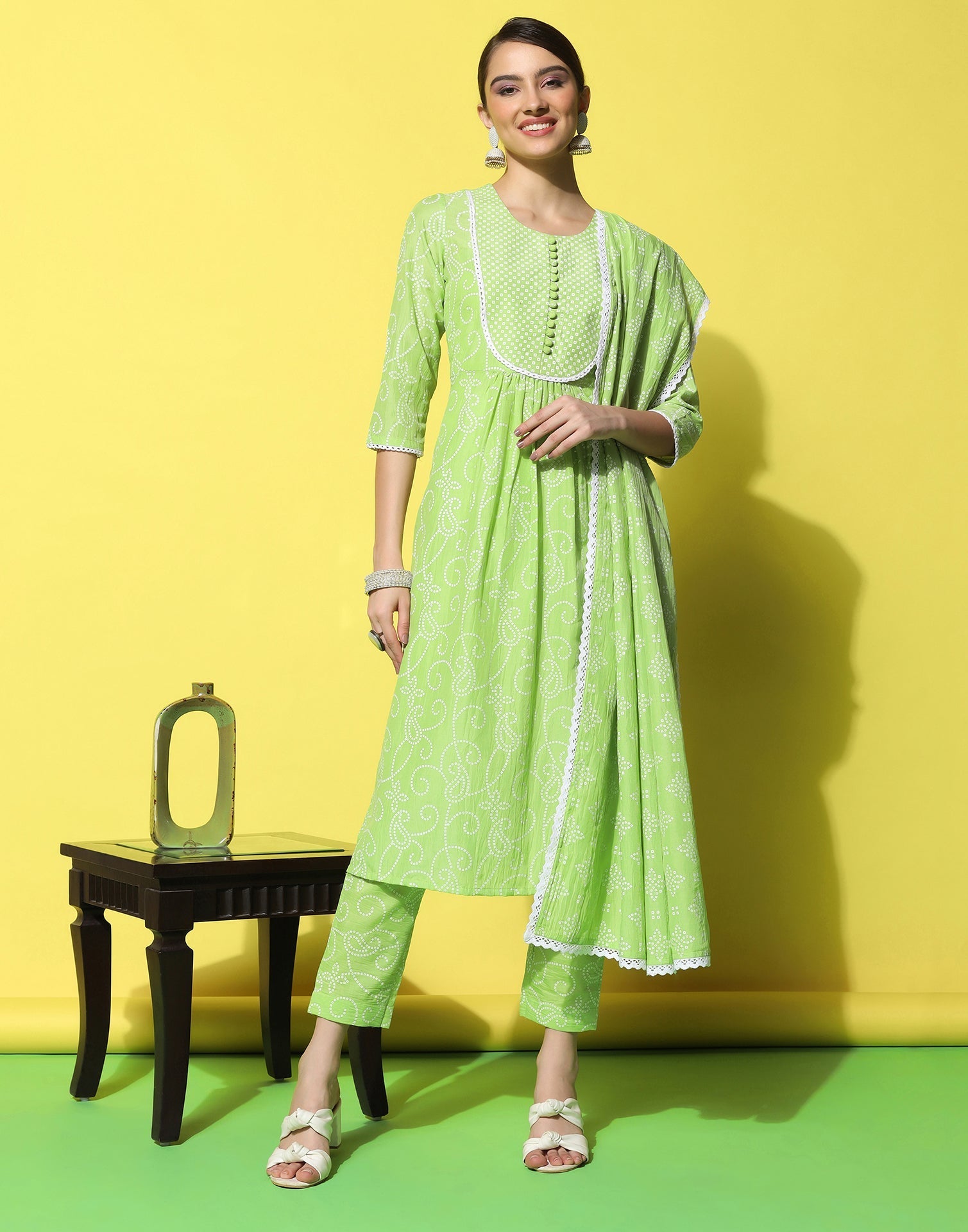Green Printed Kurti With Pant And Dupatta | Leemboodi