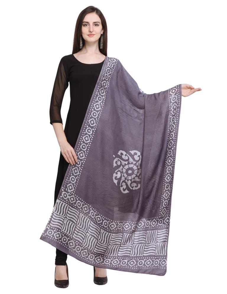Glorious Grey Coloured Poly Cotton Batik Printed Dupatta | Sudathi