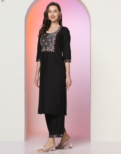 Black Embroidery Kurti With Pant And Dupatta | Leemboodi