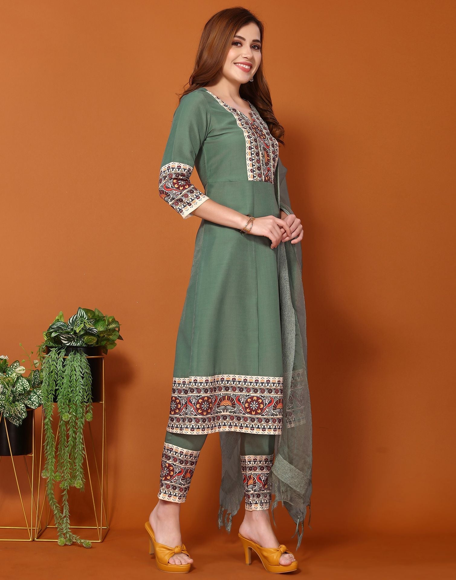 Green Printed A-Line Kurti With Pant And Dupatta | Leemboodi