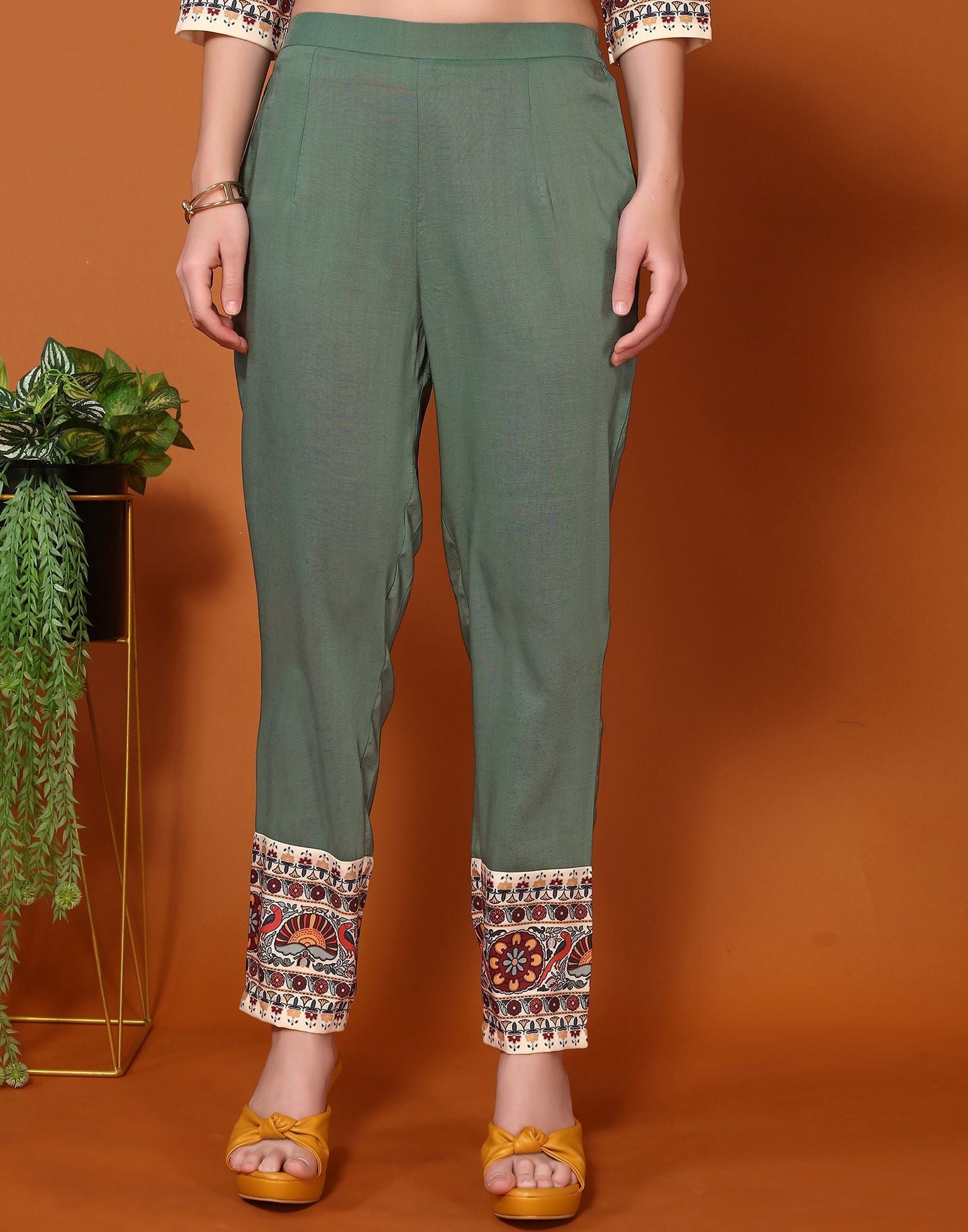 Green Printed A-Line Kurti With Pant And Dupatta | Leemboodi