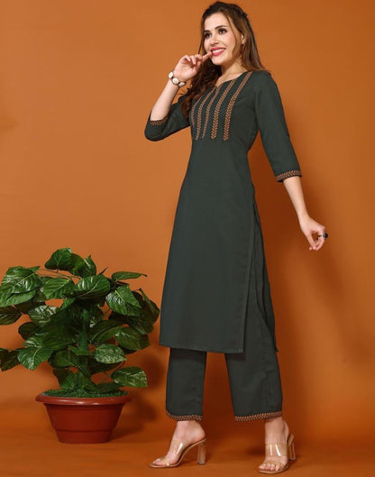 Bottle Green Chinnon Printed Straight Kurta Kurti With Pant And Dupatta | Sudathi