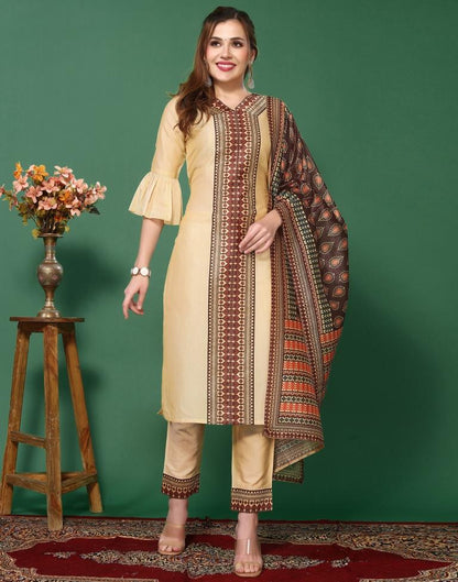 Cream Digital Printed Kurta With Pant And Dupatta