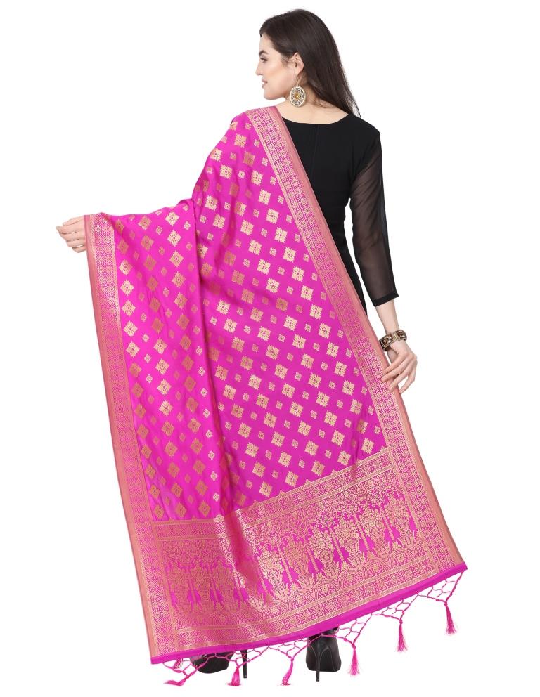 Applaudable Pink Coloured Poly Silk Jacquard Banarasi Dupatta | Sudathi