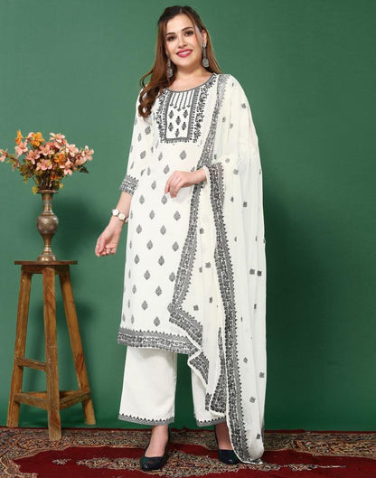 White Cotton Embroidery Straight Kurta Kurti With Pant And Dupatta | Leemboodi