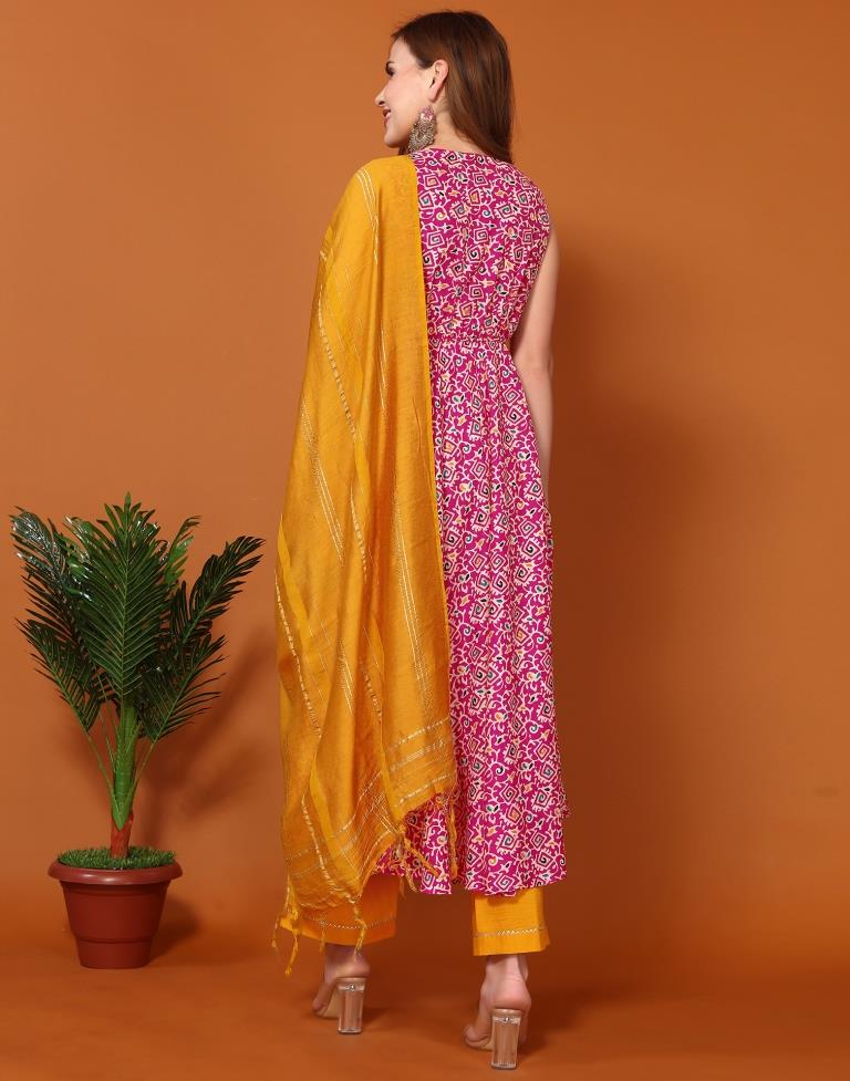 Pink Cotton Printed Flared Kurta Kurti With Pant And Dupatta | Leemboodi