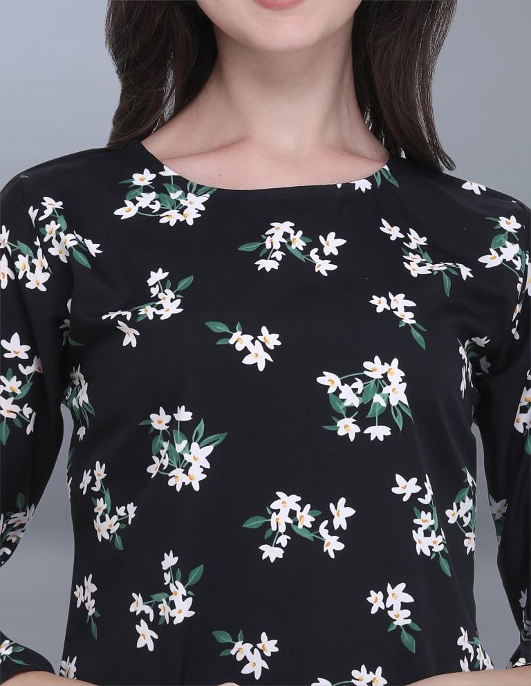 Fantastic Black Coloured Printed Crepe Tops | Sudathi