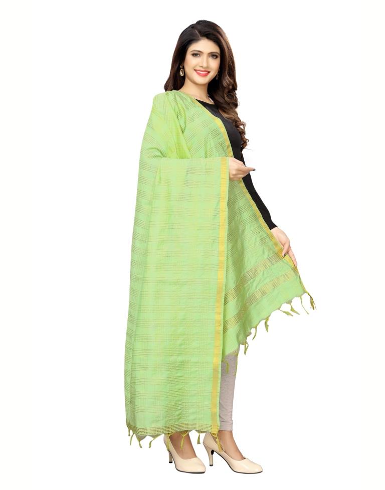 Applaudable Green Coloured Poly Silk Woven Chakes (Zari) Dupatta | Sudathi