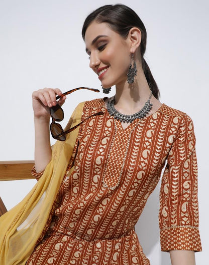 Brown Printed,Led Kurta With Pant And Dupatta