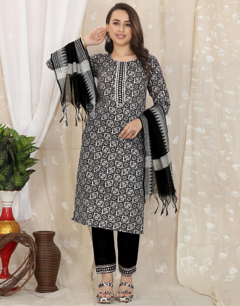 Black Cotton Printed Straight Kurta With Pant And Dupatta | Leemboodi